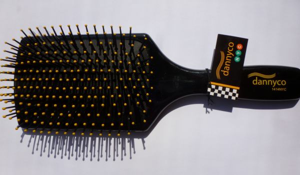 Dannyco Wide Rectangular Cushion Brush (1414C) Dannyco Wide Rectangular Cushion Brush (1414C)